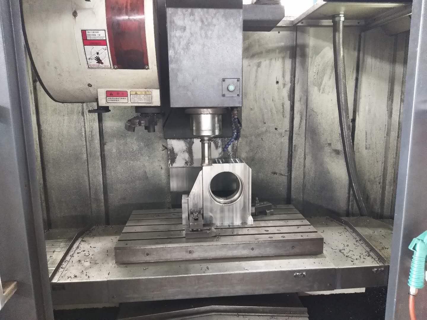 nonstandard rotary kiln large idler roller cast iron casting bearing housing 